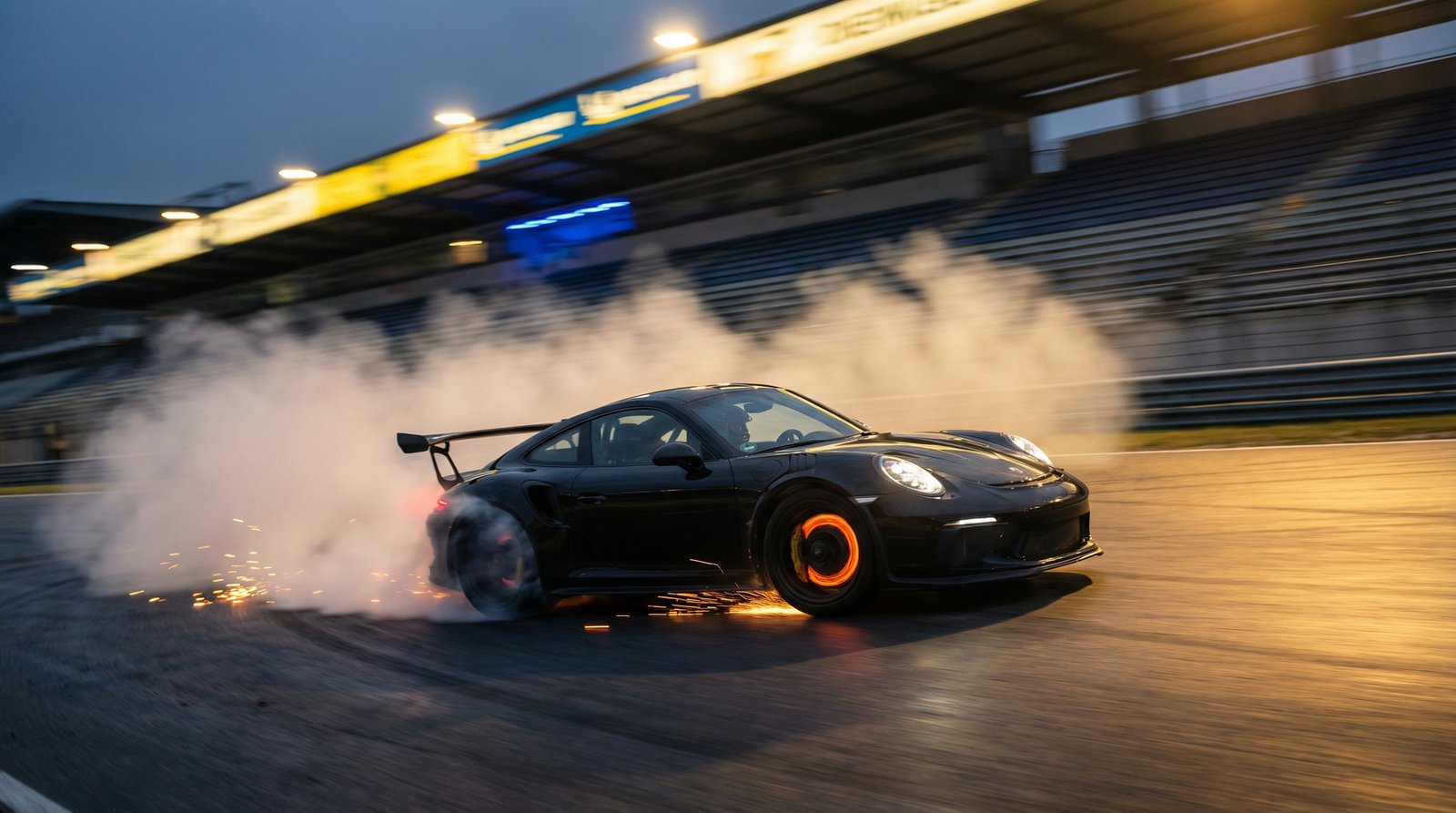 成人视频保时捷漂移视频教程